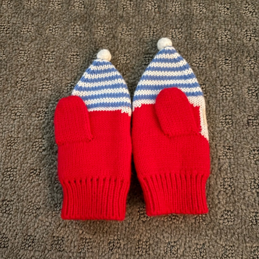 Gap Santa Mittens